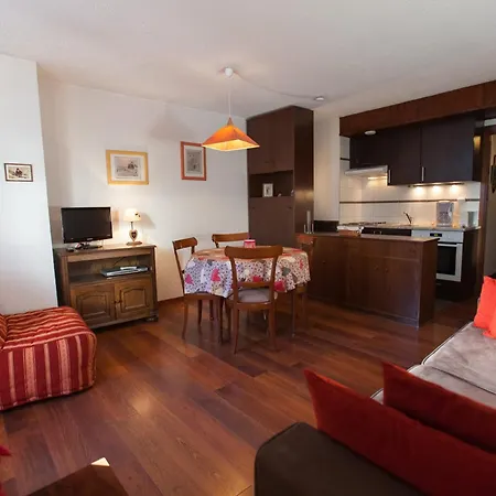 Apartamento A Avec Parking Et Animaux Admis - Fr-1-517-35 *